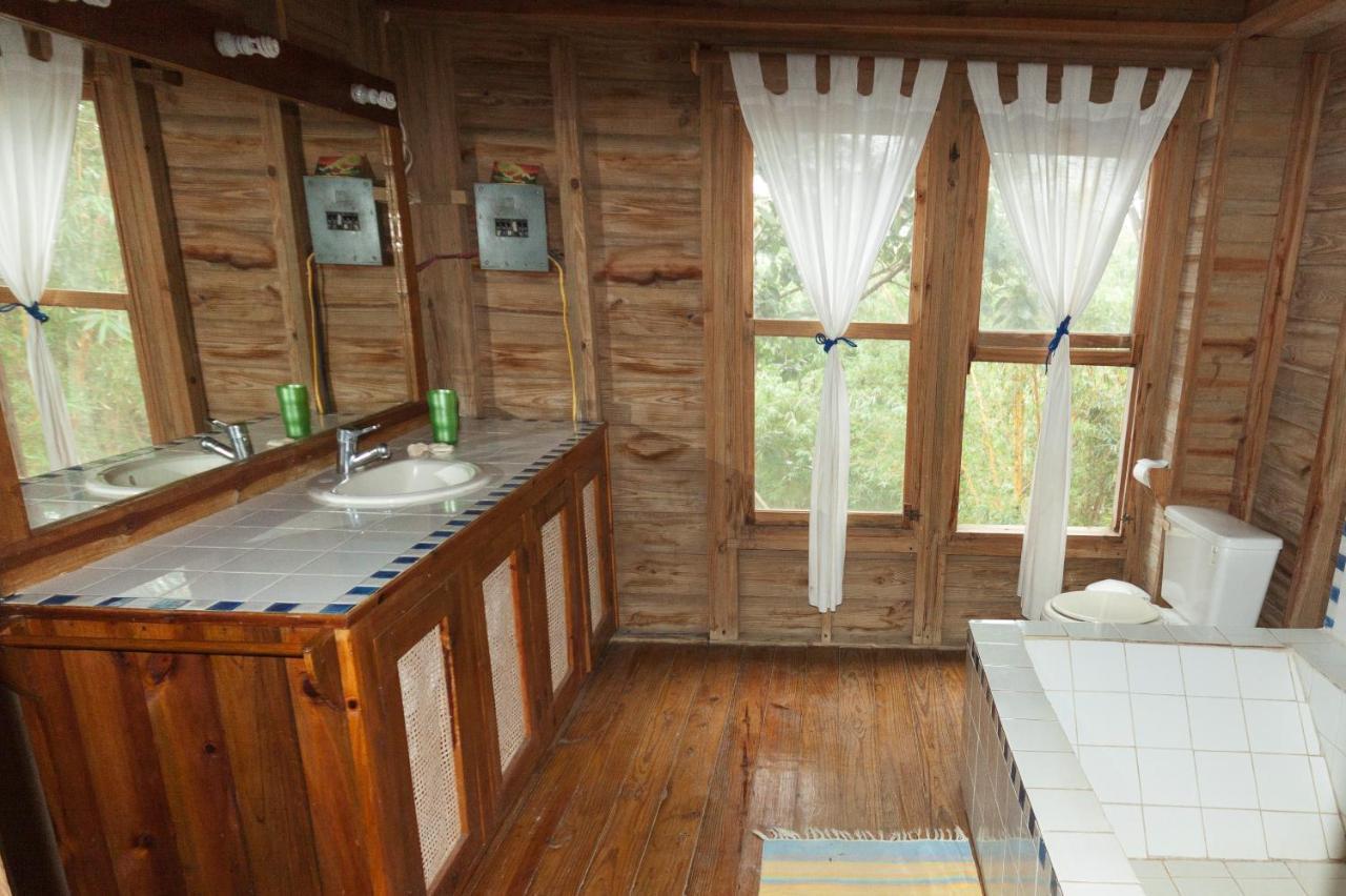 Roatan Bed & Breakfast Apartments West End Eksteriør bilde